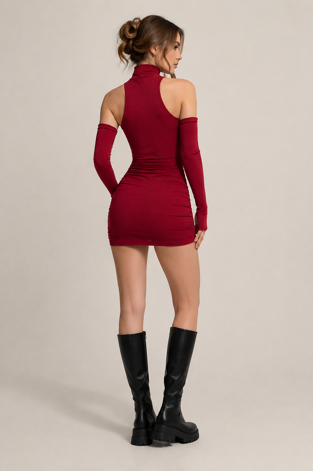 Avélia Cut-Out Shoulder Mini Dress