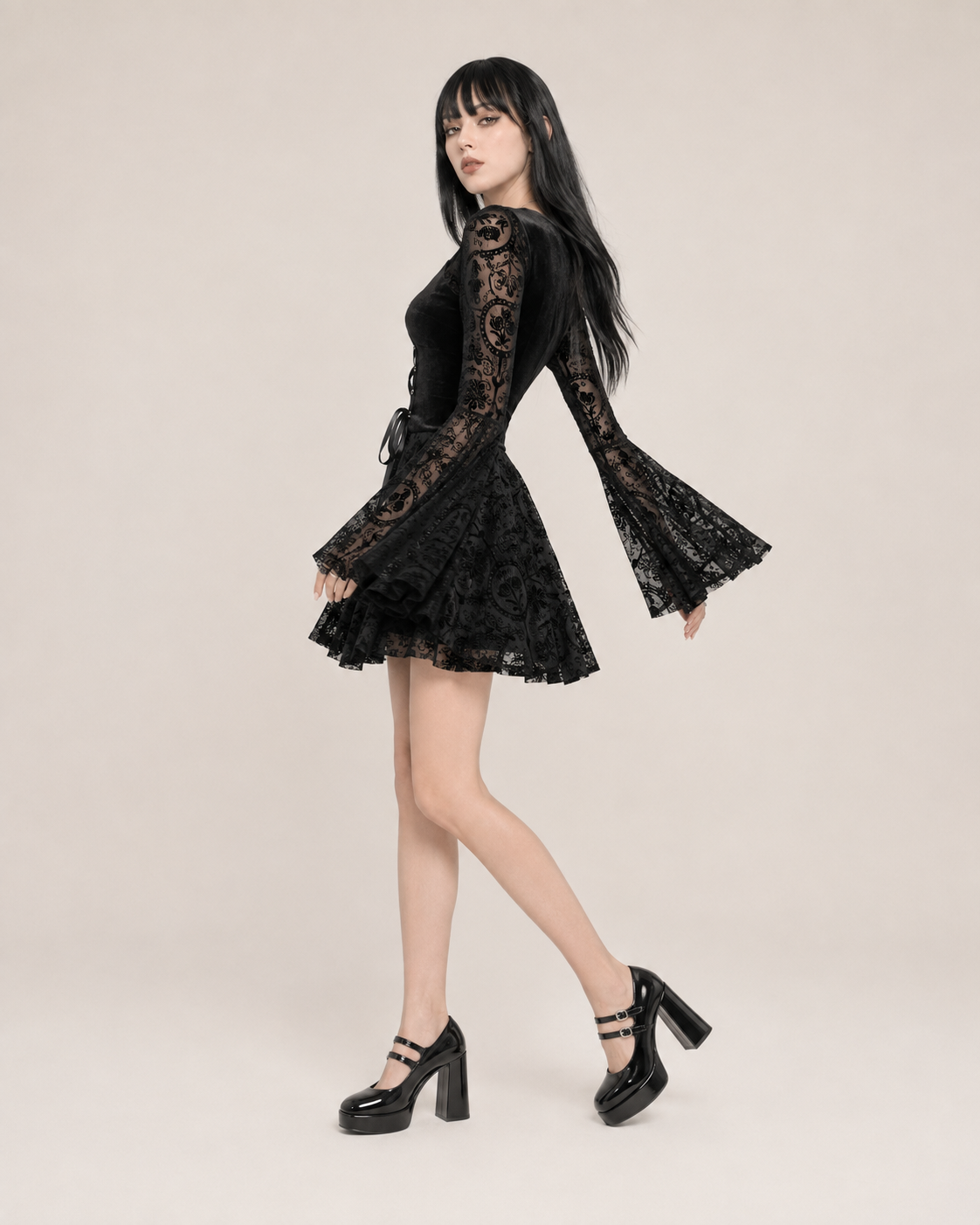 Raven Noir Bell-Sleeve Corset Mini