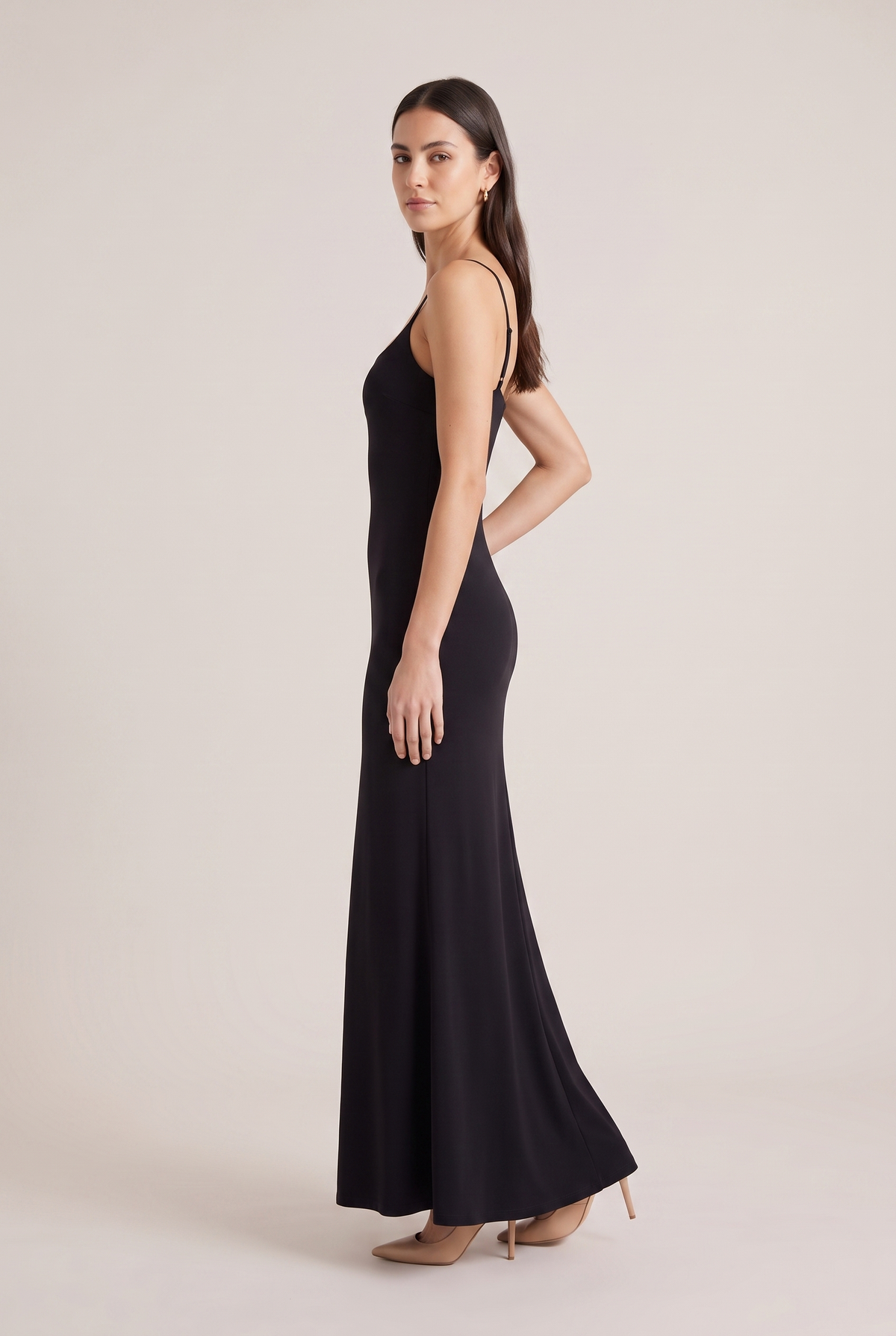 Daphne Fitted Maxi Dress in black - side view
